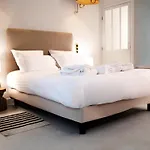 Chateau Heloise Hotel *