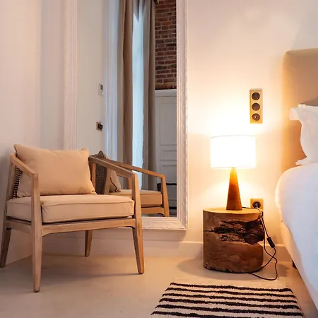 Chateau Heloise Hotel