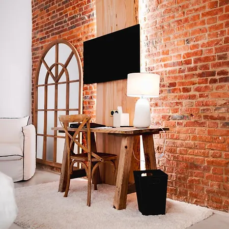 Chateau Heloise Hotel