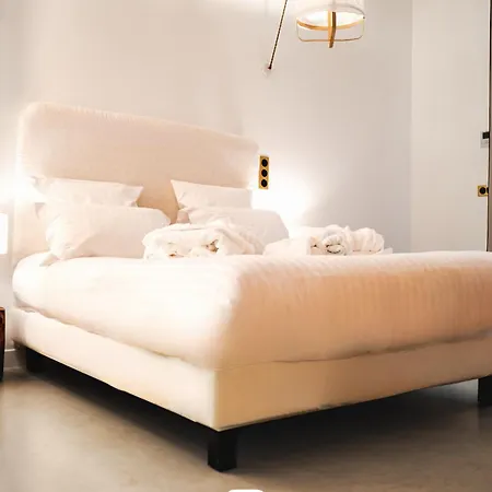 Chateau Heloise * Merelessart