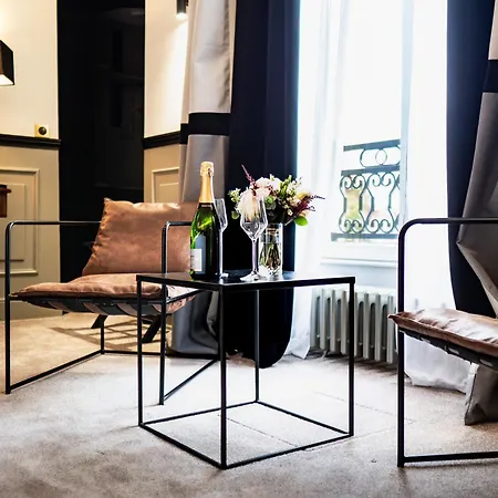 Chateau Heloise Merelessart