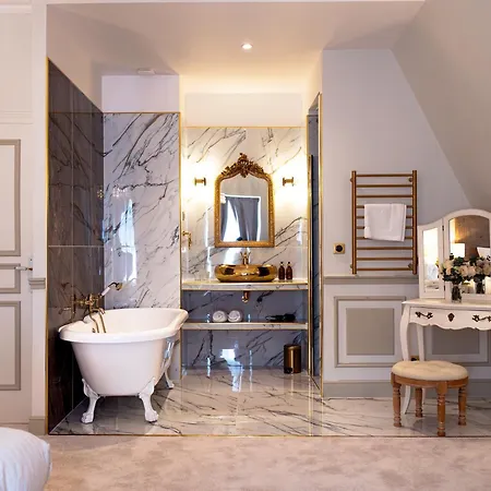 Château Héloïse Hotel
