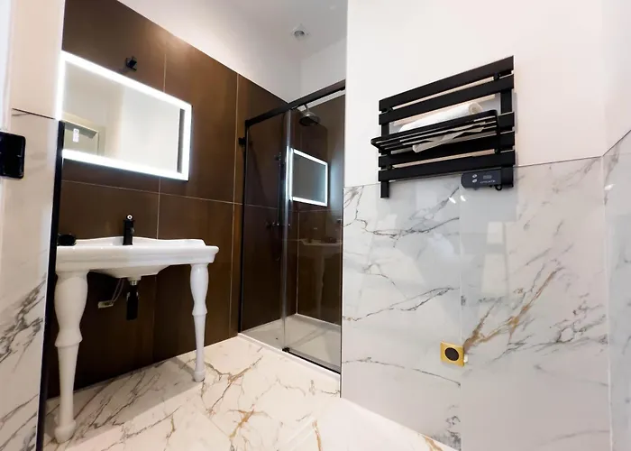 Chateau Heloise Hotel Merelessart