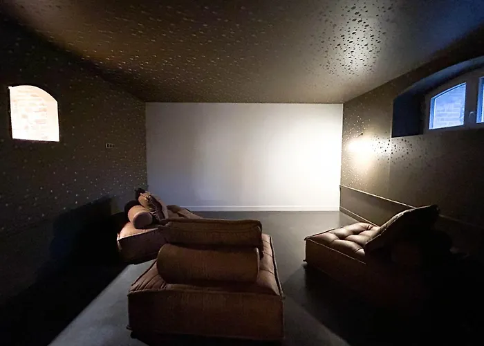 Chateau Heloise Hotel Merelessart